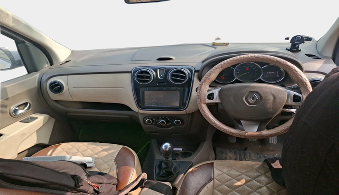 2016 Renault Lodgy 110 PS RXZ 7 STR, Diesel, Manual, 1,59,098 km, interior