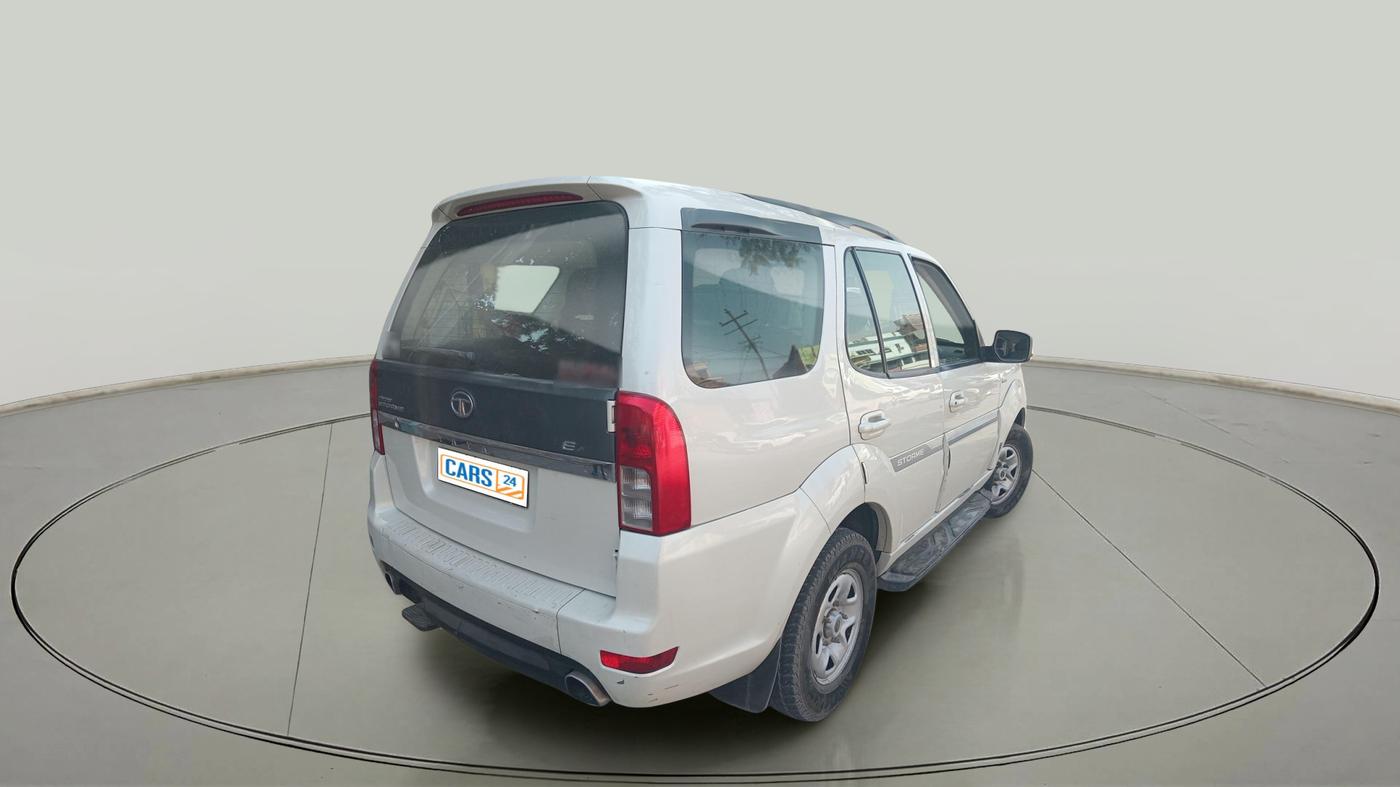 2017 Tata Safari Storme 2.2 EX 4X2, Diesel, Manual, 1,12,556 km, exterior