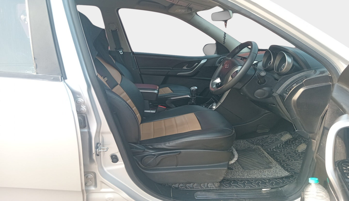 2020 Mahindra XUV500 W7, Diesel, Manual, 45,166 km, interior