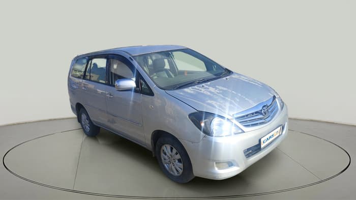 2011 Toyota Innova V 2.5 8 STR, Diesel, Manual, 2,73,738 km, exterior