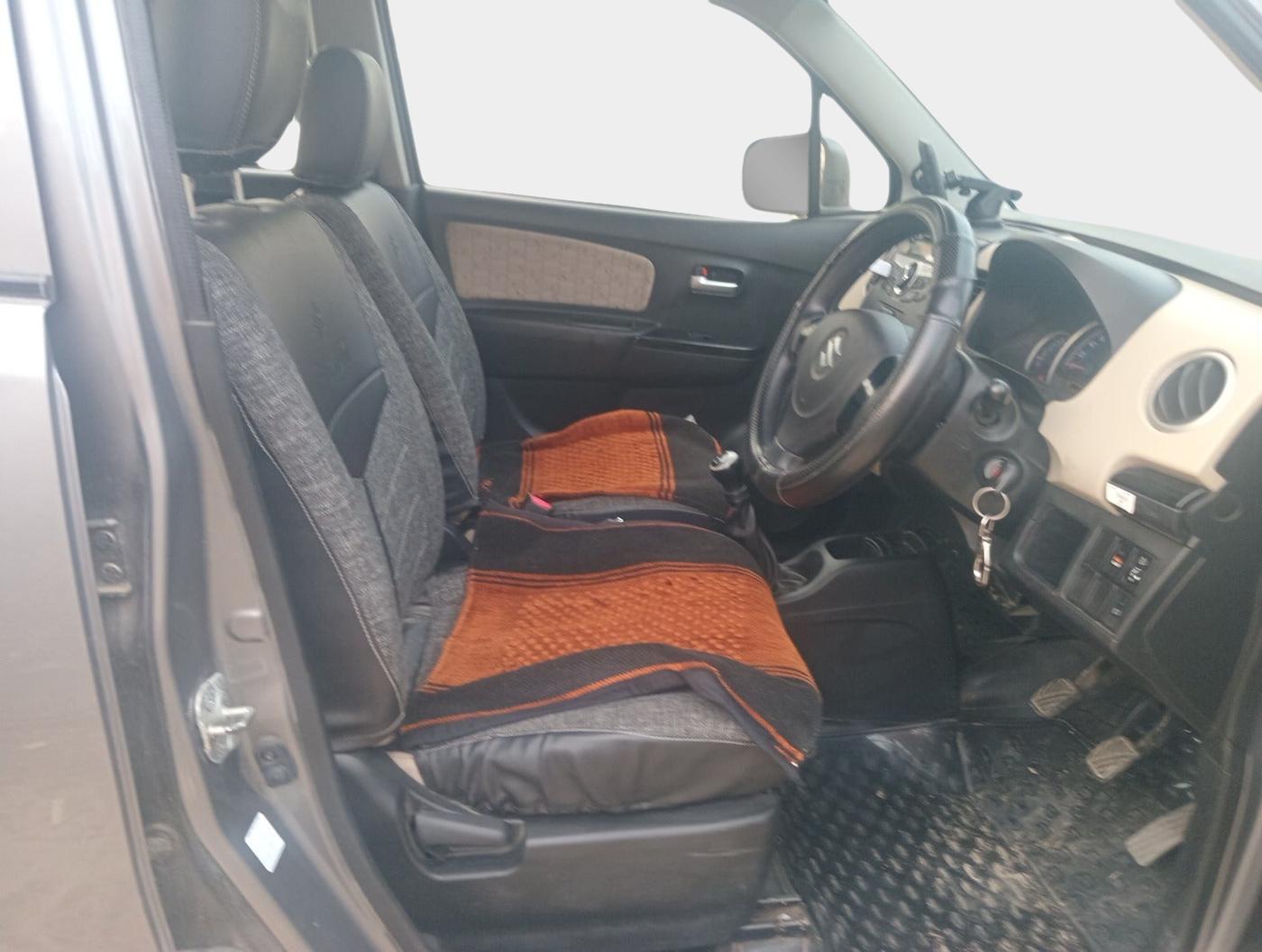 2018 Maruti Wagon R 1.0 VXI, Petrol, Manual, 36,940 km, interior