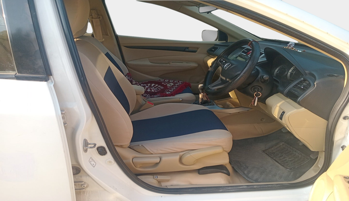 2013 Honda City 1.5L I-VTEC S MT, Petrol, Manual, 1,15,834 km, interior