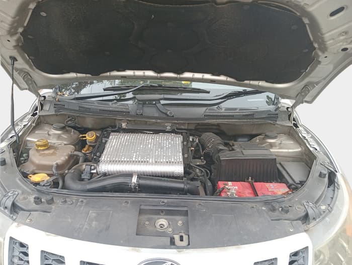 2015 Mahindra XUV500 W8, Diesel, Manual, 1,03,638 km, exterior