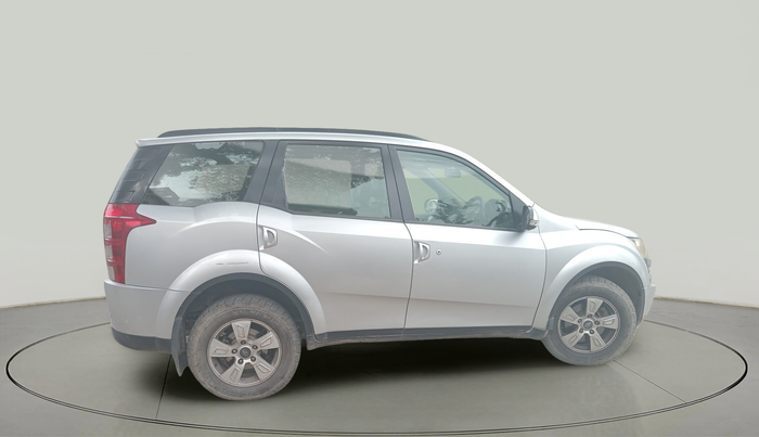 2015 Mahindra XUV500 W8, Diesel, Manual, 1,03,638 km, exterior