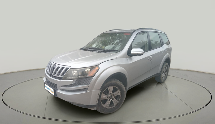 2015 Mahindra XUV500 W8, Diesel, Manual, 1,03,638 km, exterior