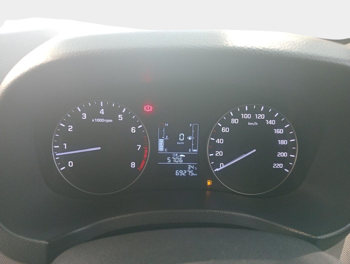 2017 Hyundai Creta SX PLUS 1.6 PETROL, Petrol, Manual, 88,041 km, interior