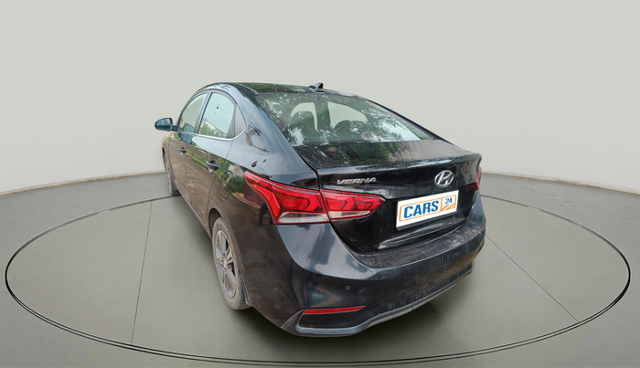 2018 Hyundai Verna 1.6 CRDI SX + AT, Diesel, Automatic, 91,376 km, exterior