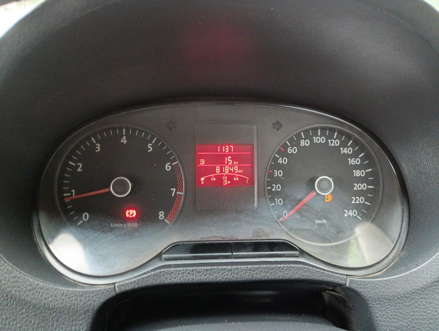 2011 Volkswagen Polo TRENDLINE 1.2L PETROL, Petrol, Manual, 1,50,000 km, interior