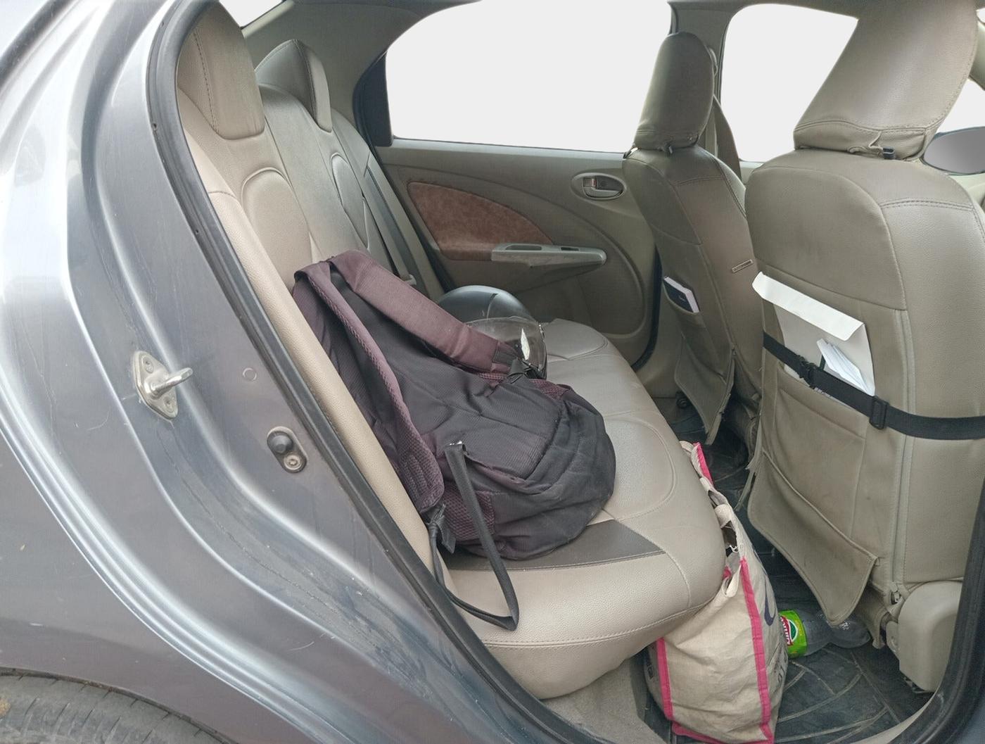 2013 Toyota Etios GD, Diesel, Manual, 3,24,410 km, interior