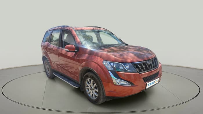 2017 Mahindra XUV500 W10 AT, Diesel, Automatic, 1,20,850 km, exterior