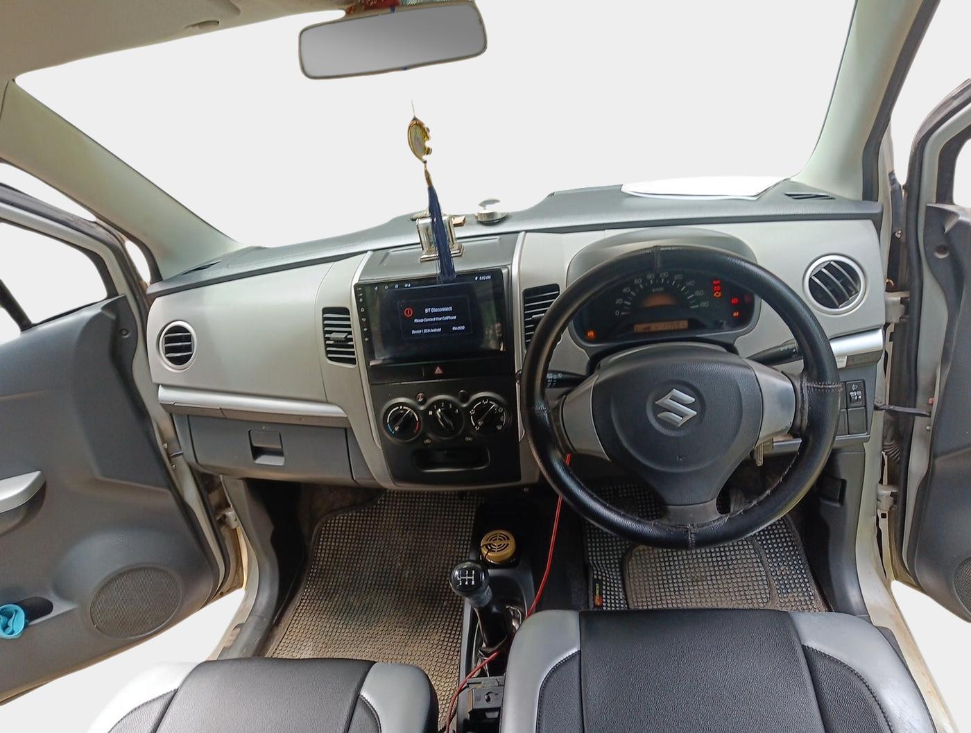 2011 Maruti Wagon R 1.0 LXI, Petrol, Manual, 1,13,593 km, interior