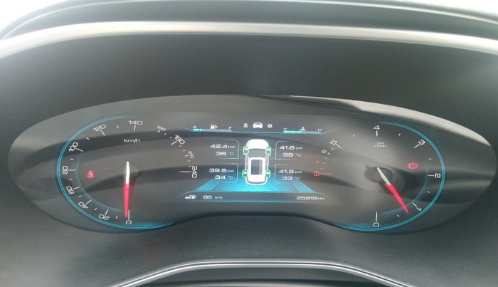 2022 MG HECTOR PLUS SHARP 1.5 PETROL TURBO HYBRID MT 6-STR, Petrol, Manual, 25,819 km, interior