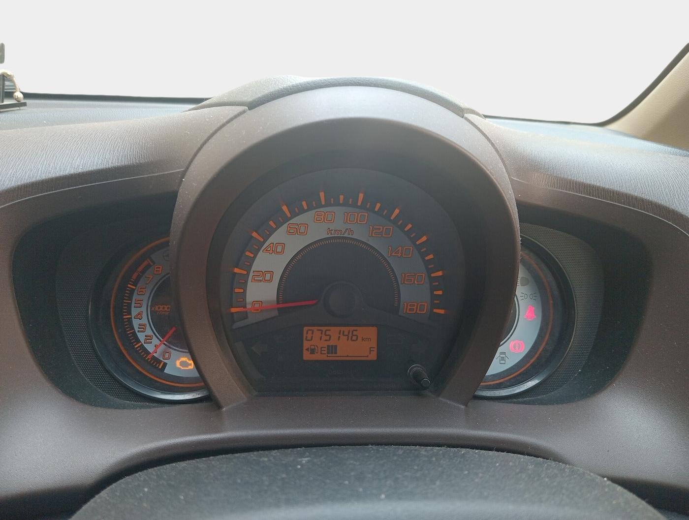 2014 Honda Brio S MT, Petrol, Manual, 75,146 km, interior