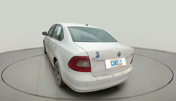 2012 Skoda Rapid AMBITION 1.6 TDI CR MT, Diesel, Manual, 1,47,666 km, exterior