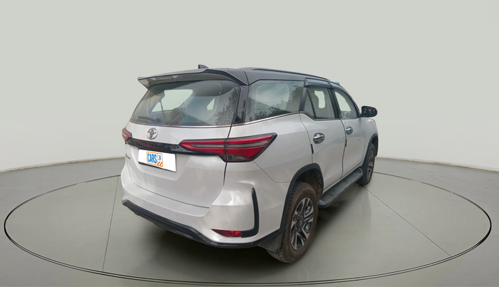 2024 Toyota Fortuner 4X2 AT 2.8 LEGENDER, Diesel, Automatic, 7,194 km, exterior