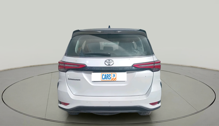 2024 Toyota Fortuner 4X2 AT 2.8 LEGENDER, Diesel, Automatic, 7,194 km, exterior