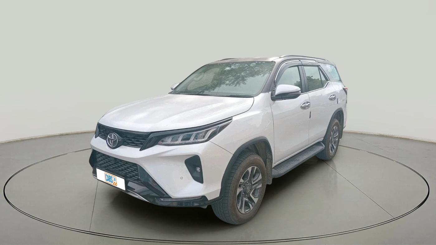 2024 Toyota Fortuner 4X2 AT 2.8 LEGENDER, Diesel, Automatic, 7,194 km, exterior