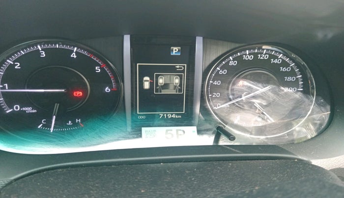 2024 Toyota Fortuner 4X2 AT 2.8 LEGENDER, Diesel, Automatic, 7,194 km, interior