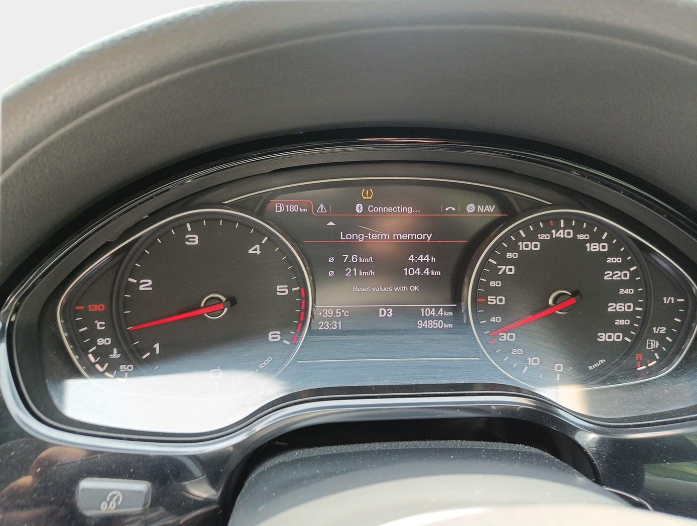 2011 Audi A8L 3.0 TDI QUATTRO, Diesel, Automatic, 94,900 km, interior