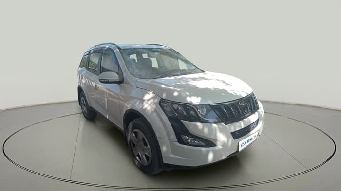 2016 Mahindra XUV500 W6, Diesel, Manual, 1,32,406 km, exterior