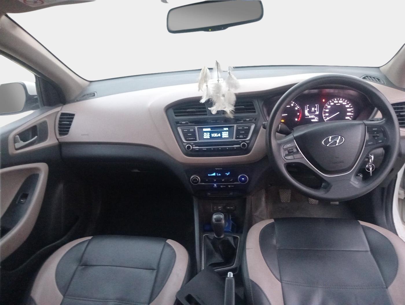 2017 Hyundai Elite i20 SPORTZ 1.2, Petrol, Manual, 43,869 km, interior