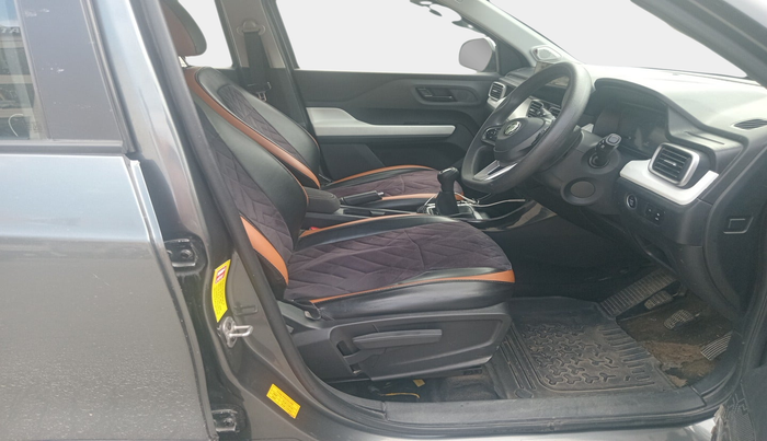 2024 Tata PUNCH Accomplished Plus iCNG, Petrol, Manual, 26,896 km, interior