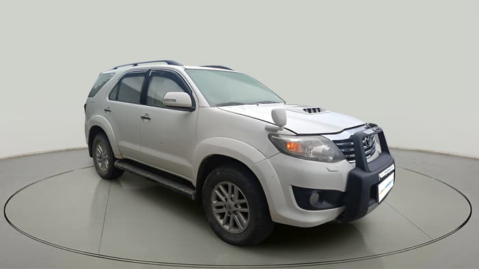 2014 Toyota Fortuner 3.0 4X2 MT, Diesel, Manual, 94,146 km, exterior
