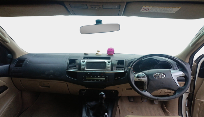2014 Toyota Fortuner 3.0 4X2 MT, Diesel, Manual, 93,447 km, interior