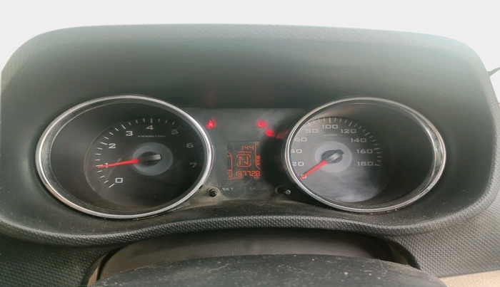 2016 Mahindra TUV300 T8, Diesel, Manual, 1,38,300 km, interior