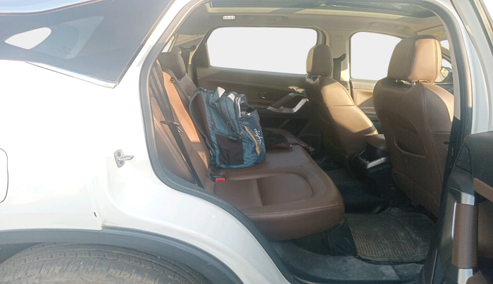 2020 Tata Harrier XZ PLUS 2.0L, Diesel, Manual, 77,064 km, interior