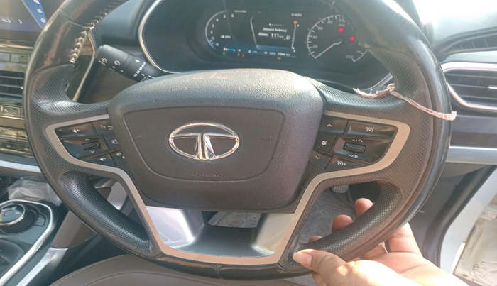 2020 Tata Harrier XZ PLUS 2.0L, Diesel, Manual, 77,064 km, interior