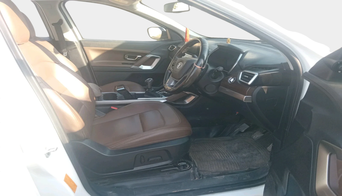 2020 Tata Harrier XZ PLUS 2.0L, Diesel, Manual, 77,064 km, interior