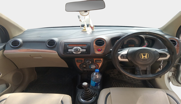 2013 Honda Brio V MT, Petrol, Manual, 68,280 km, interior