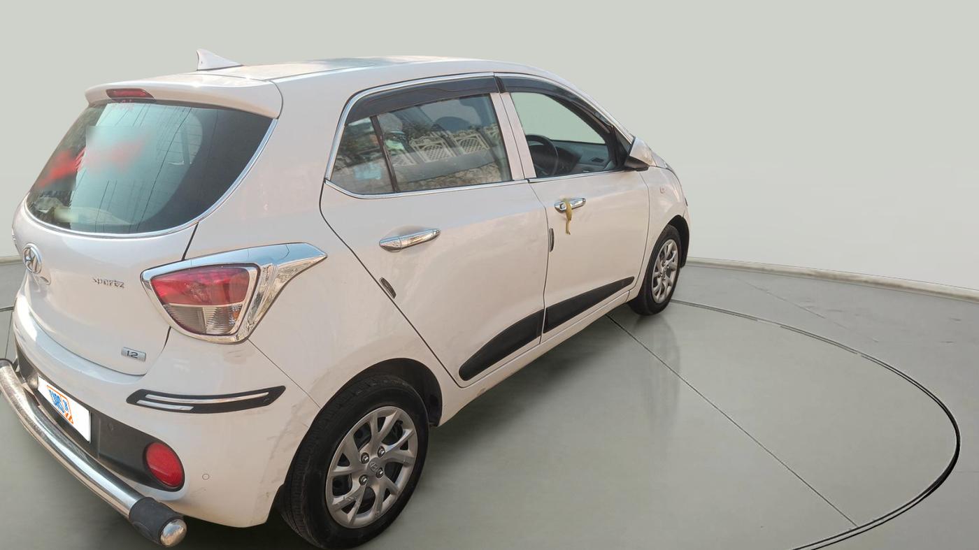 2017 Hyundai Grand i10 SPORTZ 1.2 KAPPA VTVT, Petrol, Manual, 70,375 km, exterior