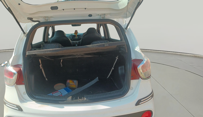 2017 Hyundai Grand i10 SPORTZ 1.2 KAPPA VTVT, Petrol, Manual, 70,375 km, exterior