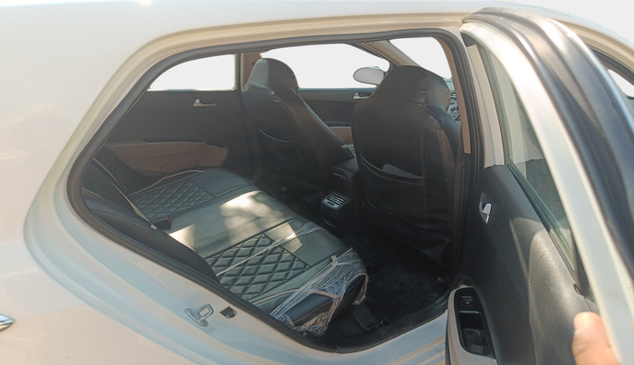 2017 Hyundai Grand i10 SPORTZ 1.2 KAPPA VTVT, Petrol, Manual, 70,375 km, interior