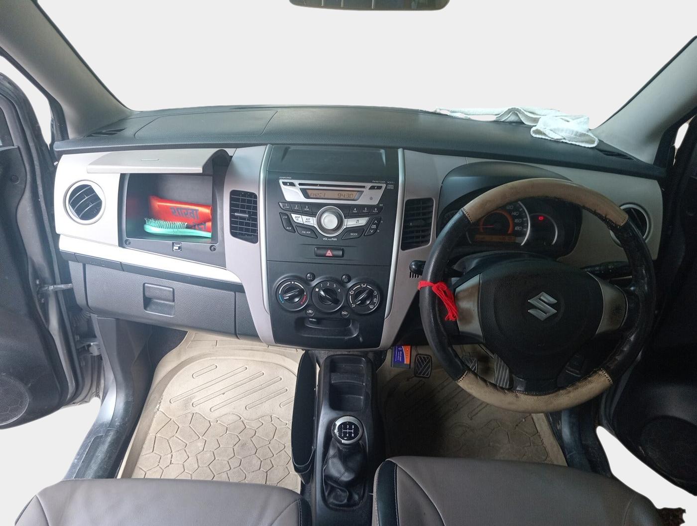 2013 Maruti Wagon R 1.0 VXI, Petrol, Manual, 43,681 km, interior