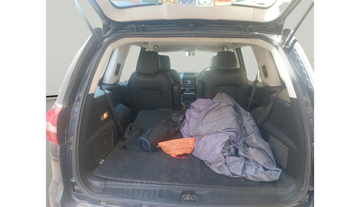 2017 Tata Hexa XT 4X2 6 STR, Diesel, Manual, 57,397 km, exterior