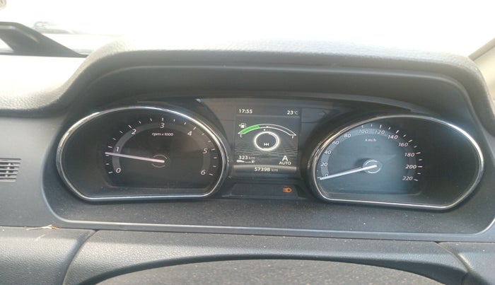 2017 Tata Hexa XT 4X2 6 STR, Diesel, Manual, 57,397 km, interior