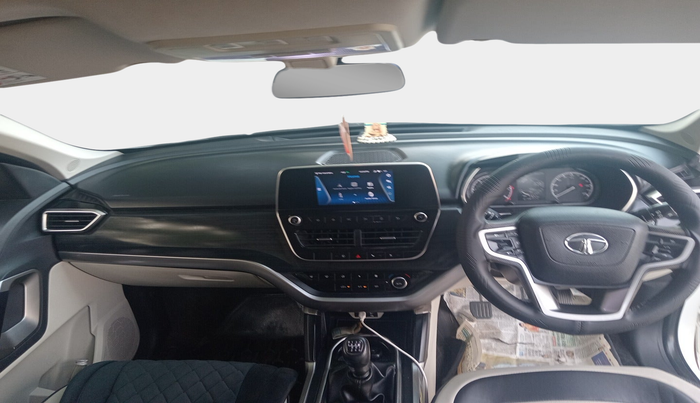 2022 Tata Safari XT PLUS, Diesel, Manual, 77,541 km, interior