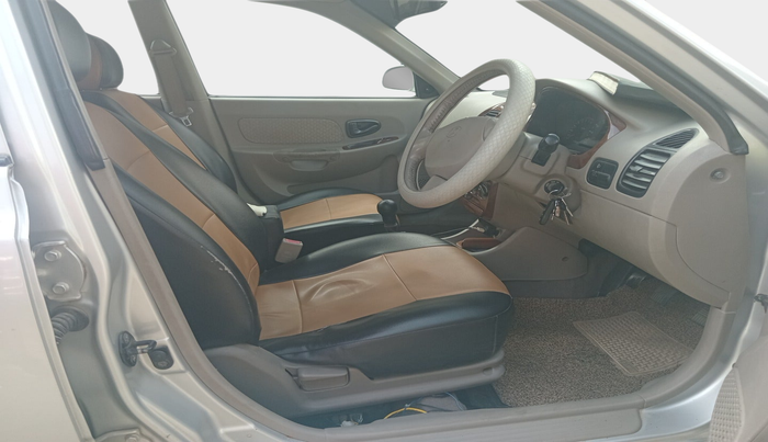 2011 Hyundai Accent EXECUTIVE, Petrol, Manual, 99,789 km, interior