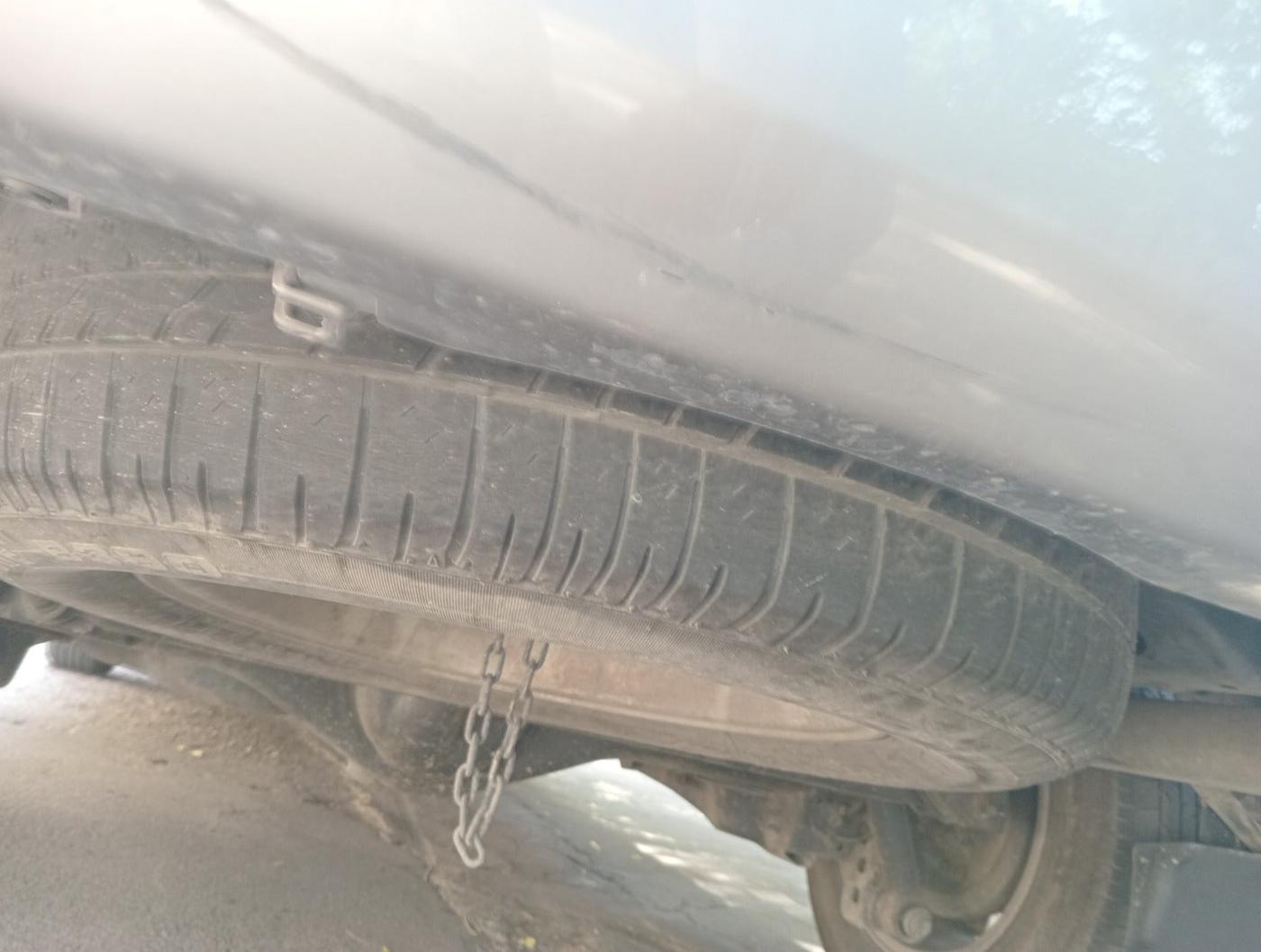 2018 Toyota Innova Crysta 2.4 VX 8 STR, Diesel, Manual, 1,99,940 km, tyre