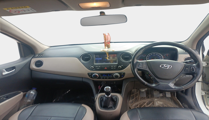 2017 Hyundai Grand i10 ASTA 1.2 KAPPA VTVT, Petrol, Manual, 94,872 km, interior