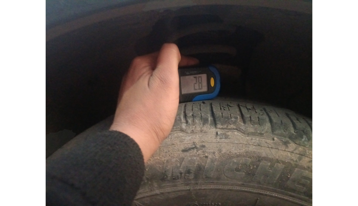 2018 Mahindra XUV500 W10, Diesel, Manual, 1,40,000 km, tyre