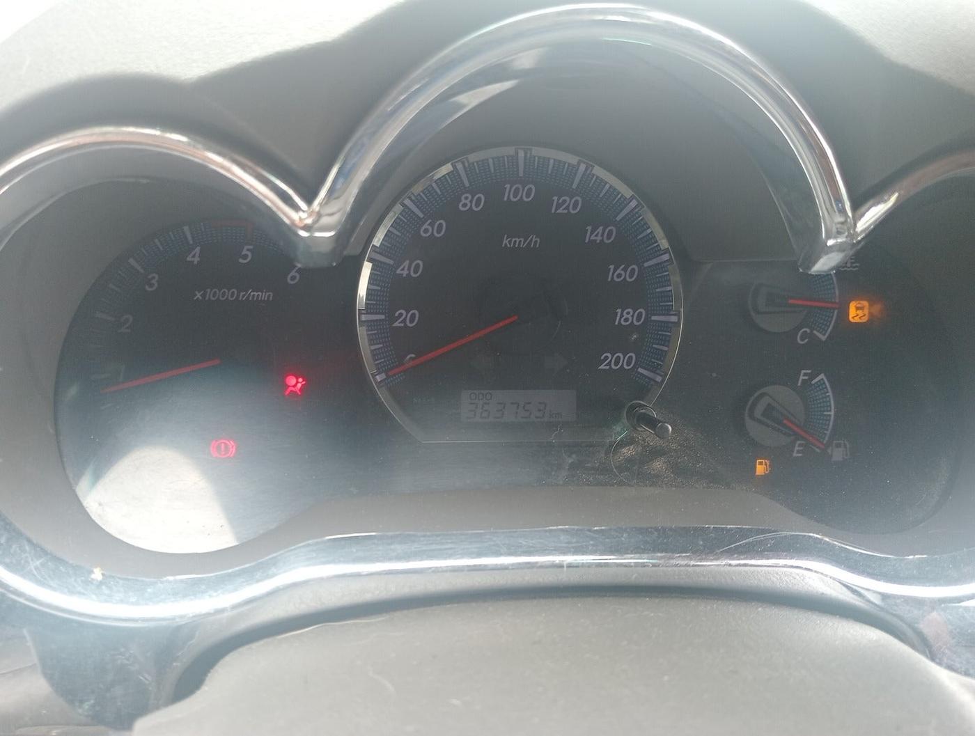 2012 Toyota Fortuner 3.0 4X4 MT, Diesel, Manual, 3,63,753 km, interior