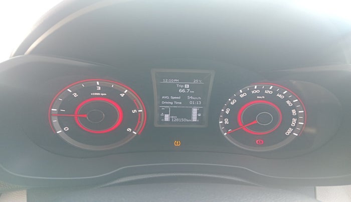 2019 Mahindra XUV300 W8 (O) 1.5 DIESEL, Diesel, Manual, 1,28,150 km, interior