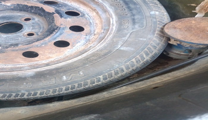 2015 Maruti Swift Dzire VDI, Diesel, Manual, 96,597 km, tyre