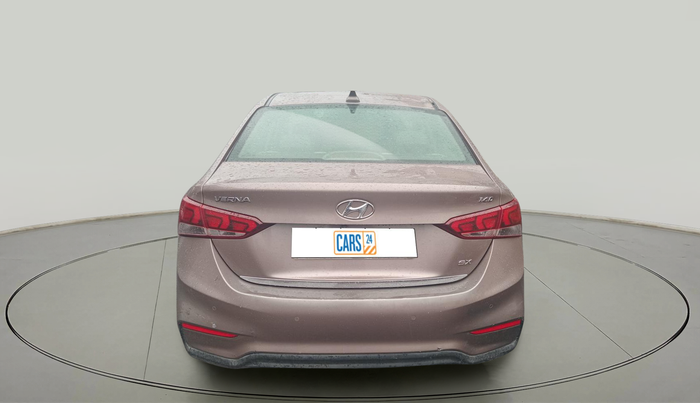 2017 Hyundai Verna 1.6 SX (O) CRDI MT, Diesel, Manual, 73,748 km, exterior
