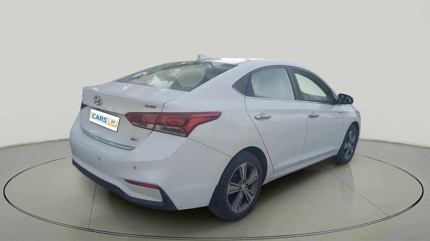 2017 Hyundai Verna 1.6 SX (O) CRDI MT, Diesel, Manual, 2,40,449 km, exterior