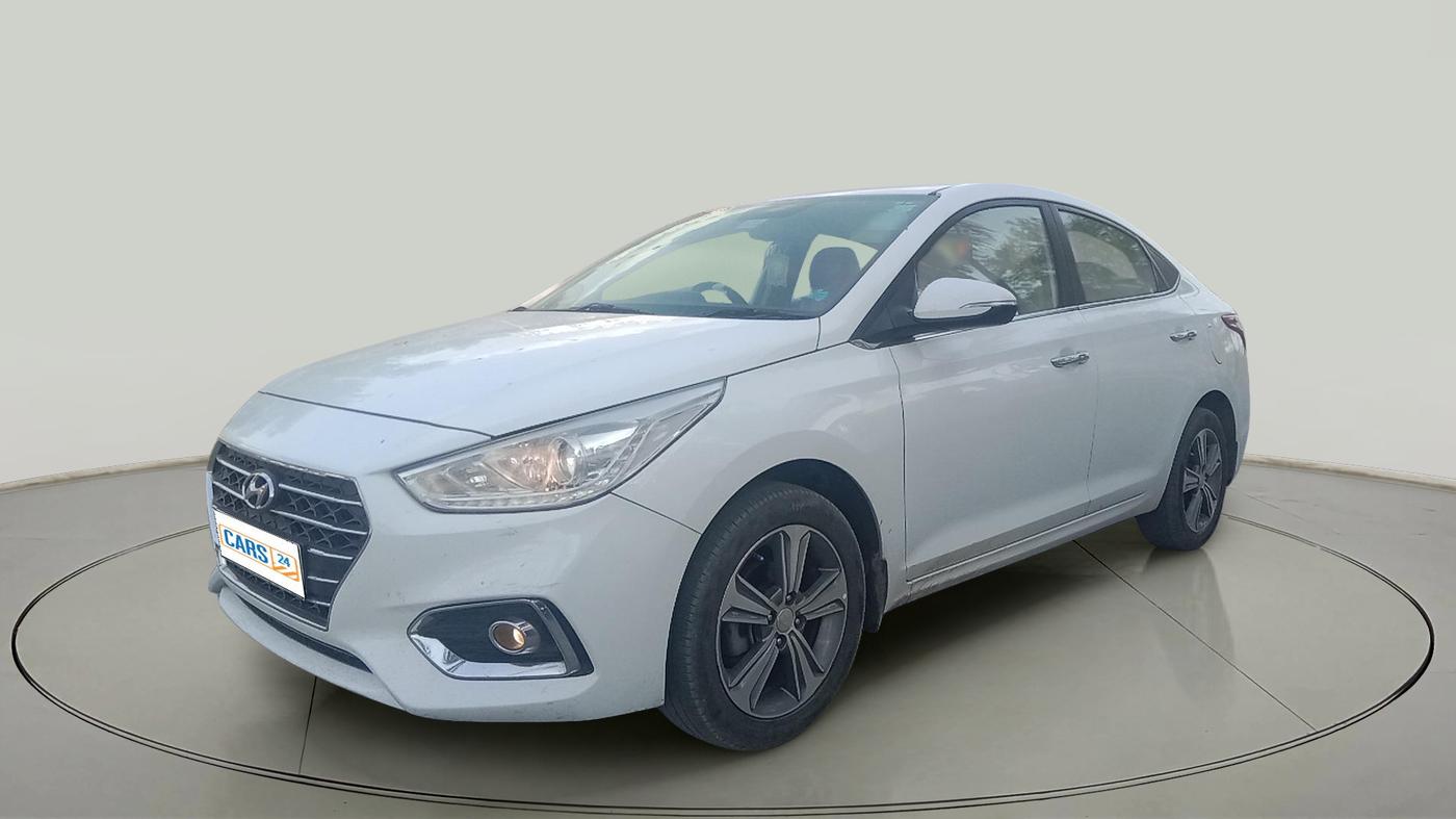 2017 Hyundai Verna 1.6 SX (O) CRDI MT, Diesel, Manual, 2,40,449 km, exterior